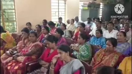 কুলপি: কুলপিতে একুশে জুলাই এর সমর্থনে কর্মীসভা করলেন বিধায়ক,  সাড়া অনেক বেশি গাড়ি নেই অত টাকা নেই বললেন বিধায়ক