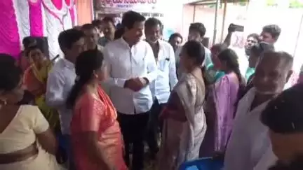 తణుకు: చిత్తూరు ఇంద్రయ్య ప్రభుత్వ జూనియర్ కళాశాలలో ఏర్పాటుచేసిన తల్లిదండ్రుల,టీచర్ల సమావేశాలో పాల్గొన్న ఎమ్మెల్యే రాధాకృష్ణ