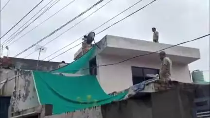 हिसार: ढाणी किशन दत्त निवासी हिस्ट्रीशीटर शुभम उर्फ काकू के घर पर पुलिस का सर्च अभियान, अवैध हथियार मिले