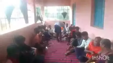 भंडरिया: भंडरिया के मंजरी गांव में धुमकुड़िया भवन निर्माण को लेकर ग्रामीणों की बैठक, कमेटी गठित