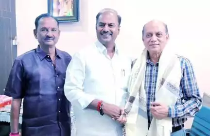 గద్వాల్: గద్వాల ఎమ్మెల్యే ని మర్యాదపూర్వకంగా కలిసిన ప్రముఖ కంటి వైద్య నిపుణులు