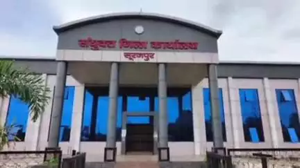 रामानुजनगर: हायर सेकण्डरी स्कूल सर्टिफिकेट द्वितीय मुख्य/अवसर के विषय अंग्रेजी की परीक्षा रामानुजनगर में हुई सम्पन्न