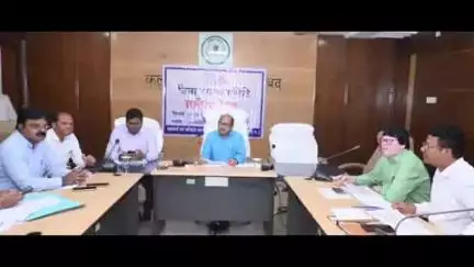 राजिम: कलेक्टर गरियाबंद ने जिला स्वास्थ्य समिति की बैठक में दिए निर्देश