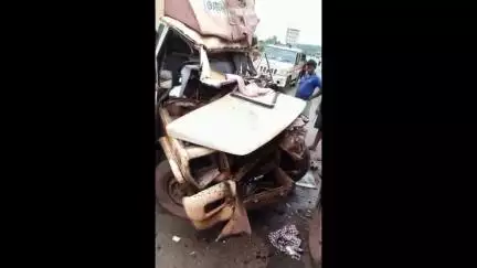 କେନ୍ଦୁଝର ସହର: ନାରଦପୁର ଠାରେ ହାଇୱେ ପଛରେ ଧକ୍କା ଦେଲା ଉମ୍ଫେଡ ଗାଡି ,ଉମ୍ଫେଡ ଗାଡି ଚାଳକ ଗୁରୁତର ଭାବେ ଆହତ