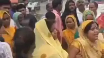 सकलडीहा: जिले के प्रसिद्ध दामोदरदास पोखरें में मछली मारते समय डूबने से एक व्यक्ति की मौत