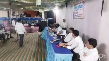 पीपलखूंट: बकतोड़ में रात्रि चौपाल आयोजित, जिला कलक्टर ने सुनी ग्रामीणों की समस्याएं और दिए त्वरित समाधान के निर्देश
