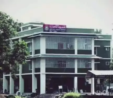 കാർത്തികപ്പള്ളി: വീയപുരം കപ്പത്തറ ഷാപ്പിലെ ജീവനക്കാരനെ കുത്തി പരിക്കേൽപ്പിച്ച പ്രതി അറസ്റ്റിൽ