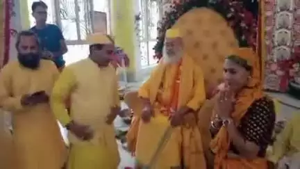 नरेन्द्रनगर: ब्रह्मपुरी स्थित श्रीराम तपस्थली आश्रम में गुरु पूर्णिमा के अवसर पर देश-विदेश से पहुंचे भक्त, मेयर ऋषिकेश भी पहुंचे