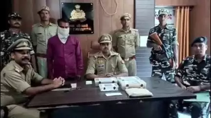 नौतनवा: डंडा नदी पुल के पास 735 नशीले इंजेक्शन के साथ तस्कर को किया गया गिरफ्तार