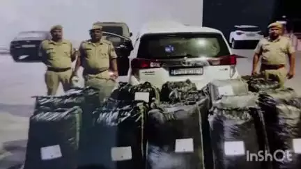 निम्बाहेड़ा: सीआईडी सीबी की सूचना पर निम्बाहेड़ा में बड़ी कार्रवाई, इनोवा से 449 किलो 900 ग्राम डोडा चूरा किया गया जब्त