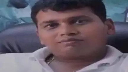 କେନ୍ଦୁଝର ସହର: ବିଜେଡି ନେତା ରାଜା ଚକ୍ରଙ୍କ ଜଗନ୍ନାଥପୁର ସ୍ଥିତ ବାସଭନରେ ଇଡିର ଚଢ଼ାଉ ।