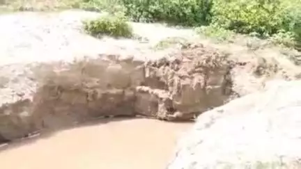 ज्ञानपुर: भदोही में गंगा का जलस्तर 3 सेमी प्रति घंटे से तेज गति से बढ़ा, खतरे के निशान से 8 मीटर है दूर