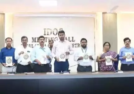 గద్వాల్: ప్రభుత్వం రైతులకు అందిస్తున్న పథకాలపై అవగాహన కల్పించాలి;జిల్లా కలెక్టర్ సంతోష్