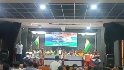কৃষ্ণনগর ১: কৃষ্ণনগর পৌরসভার দ্বিজেন্দ্রমঞ্চে INTTUC নদিয়া উত্তর সাংগঠনিক জেলার পক্ষ থেকে ২১শে জুলাইয়ের প্রস্তুতি সভা অনুষ্ঠিত হলো