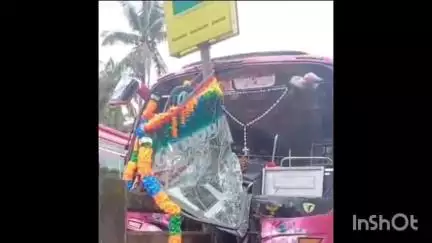 കോഴിക്കോട്: നിയന്ത്രണം വിട്ട ബസ് വെങ്ങളത്ത് പാലത്തിന്റെ കൈവരിയിലേക്ക് ഇടിച്ചു കയറി അപകടം