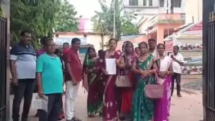 କେନ୍ଦୁଝର ସହର: ଆନନ୍ଦପୁର ଉପଜିଲ୍ଲାପାଳଙ୍କୁ ମରେଈଗାଁ ସରପଞ୍ଚଙ୍କ ବିରୋଧ ରେ ଅନାସ୍ଥା ଆଗତ