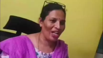ತುಮಕೂರು: ಸಬ್ ರಿಜಿಸ್ಟ್ರಾರ್ ರಾಧಮ್ಮ ವಿರುದ್ಧ ಬೆಳಗ್ಗೆ ರೈತ ಸಂಘ ಪ್ರತಿಭಟನೆ! ಸಂಜೆ ಎತ್ತಂಗಡಿ, ಪಾವಗಡದಲ್ಲಿ ಸಿಎಂಗೆ ಬೈದ ವಿಡಿಯೋ ವೈರಲ್..