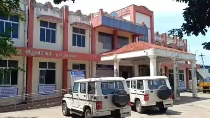 நாகப்பட்டினம்: வட்டாரப் போக்குவரத்து அலுவலகத்தில் லஞ்ச ஒழிப்பு த்துறை போலீசார் அதிரடி சோதனை - கணக்கில் வராத ஒரு லட்சம் பறிமுதல் செய்யப்பட்டதாக தகவல்