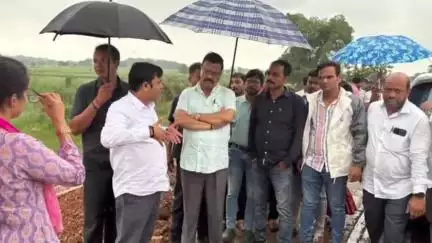 ଓରିଏଣ୍ଟ: ରାଜସ୍ୱ ଓ ବିପର୍ଯ୍ୟୟ ପରିଚାଳନା ମନ୍ତ୍ରୀ ଲଇକେରା ଠେଲକୋବୁଡ଼ ପୋଲ ମରାମତି କାର୍ଯ୍ୟ କଲେ ପରିଦର୍ଶନ