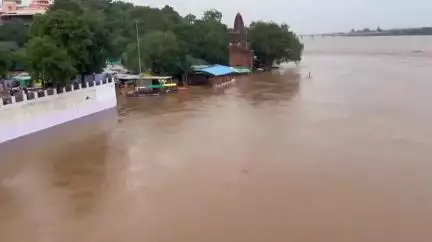 खातेगांव: नेमावर में नर्मदा का जलस्तर 880 फीट पर थमा