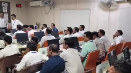 रतलाम: कलेक्टर के आदेशानुसार, ई-दक्ष केंद्र रतलाम में बीएलओ और सुपरवाइजर को दिया जा रहा है पांच दिवसीय प्रशिक्षण