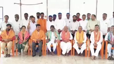 సిరిసిల్ల: గురు పౌర్ణమి పురస్కరించుకొని వివిధ రంగాలలో గల గురువులను సన్మానించిన బిజెపి నాయకులు