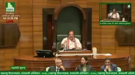 अकोला: शालेय शिक्षण विभागातील गंभीर व भ्रष्टाचाराच्या लक्षवेधी सुचनेवर आमदार रणधीर सावरकरांनी विधानसभेत मांडला प्रश्न