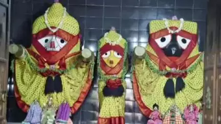ବାଣପୁର: ବାଣପୁରର ଆରାଧ୍ୟ୍ୟ ଦେବତା ଶ୍ରୀ ରଙ୍କନାଥ ଦେବଙ୍କ ମନ୍ଦିରରେ ପୂଜାର୍ଚ୍ଚନା କଲେ ଆଇନ ମନ୍ତ୍ରୀ