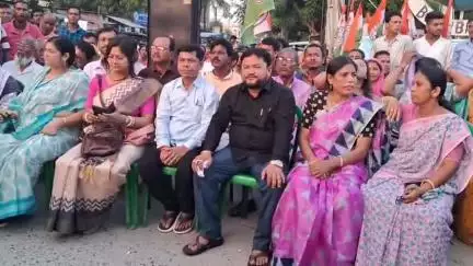 হেমতাবাদ: NRC র বিরোধিতা করে হেমতাবাদে তৃণমূল কংগ্রেসের বিক্ষোভ মিছিল ও বিক্ষোভ সভা, উপস্থিত মন্ত্রী সত্যজিৎ বর্মণ