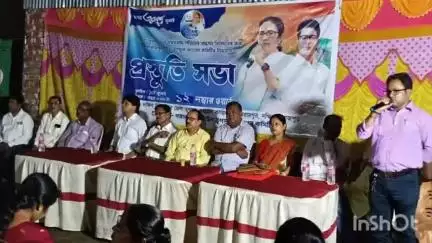 গঙ্গারামপুর: গঙ্গারামপুর পৌরসভার 12 নং ওয়ার্ডে একুশে জুলাই এর প্রস্তুতি সভা, গঙ্গারামপুর পৌরসভার চেয়ারম্যান প্রশান্ত মিত্র