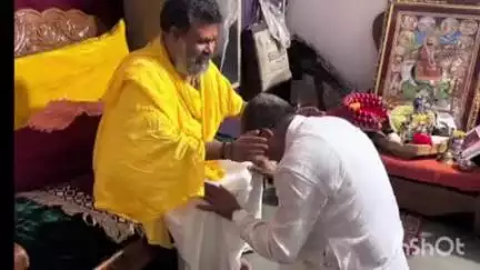 ખેરગામ: ગુરુપૂર્ણિમાના પાવન અવસરે પાવન સ્થળ શ્રી મેલડીધામ  વાંઝણા ખાતેધારાસભ્ય નરેશ પટેલ દર્શન કરવા પહોંચ્યા