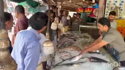 കോഴിക്കോട്: ഗുണ്ടായിസം പൊറുപ്പിക്കില്ല, ശക്തമായി നേരിടുമെന്ന് കേരള വ്യാപാരി വ്യവസായി ഏകോപന സമിതി ഭാരവാഹികൾ മുക്കത്ത് അറിയിച്ചു