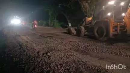 अलिबाग: विरोधानंतर कुरुळ रस्त्यावरील स्लॅग रातोरात उचलली
प्रवाशी, वाहनचालकांकडून समाधान