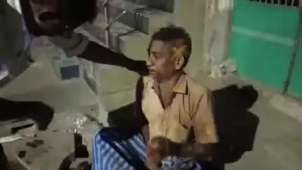 గుంతకల్లు: గుత్తి అర్ఎస్ లోని రైల్వే స్టేషన్ రోడ్డులో గుర్తు తెలియని వాహనం ఢీ కొని వ్యక్తికి తీవ్ర గాయాలు