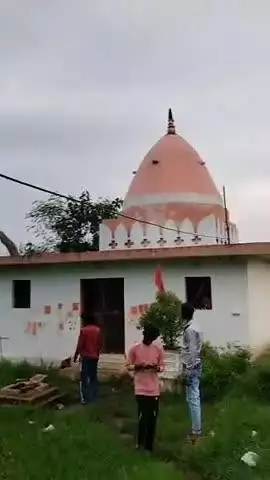 chanderi/ ramnagar Mandir me अचानक बिजली गिरने से हुआ नुकसान #शॉर्ट #
वीडियो