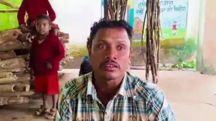 CHANDIL : तुलिन गाँव मे डायरिया का प्रकोप,स्वस्थ कर्मियों पर माँझी बाबा ने लगाया गंभीर आरोप #chandilnews #chilgu #tulin