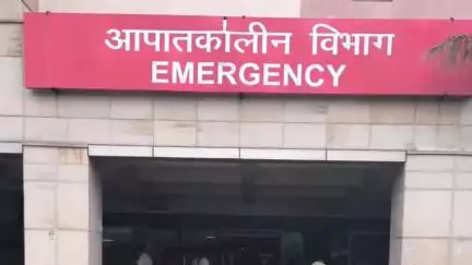 करनाल: मेरठ रोड शुगर मिल के सामने तेज रफ्तार मोटरसाइकिल और गाड़ी की टक्कर में एक व्यक्ति गंभीर रूप से घायल