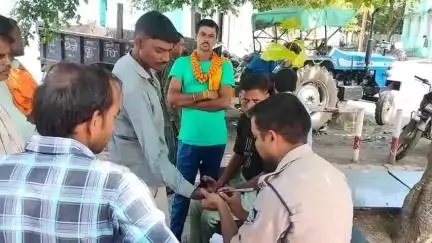 भिंड नगर: अकोड़ा वार्ड क्र 5 में युवक ने अज्ञात कारणों से फांसी लगाकर की आत्महत्या