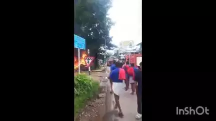ഏറനാട്: മഞ്ചേരി മേലാക്കത്ത് ജസീല ബിൽഡിങ്ങിന് സമീപം വൻ തീപിടുത്തം