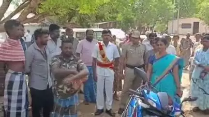 மோகனூர்: எம்.மேட்டுபட்டி இலங்கைத் தமிழர் மறுவாழ்வு முகாமில் புதிதாக குடியிருப்பு கட்டப்பட உள்ள பகுதியை ஆட்சியர் ஆய்வு