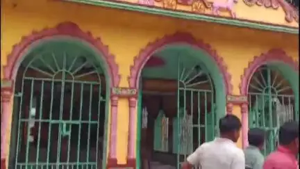 পাঁশকুড়া: পাঁশকুড়ার পুরুষোত্তমপুর গ্রামের কৌলিন শীতলা মন্দির চুরি তদন্তে পাঁশকুড়া থানার পুলিশ