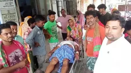 নাকাশিপাড়া: বামনডাঙা টোল প্লাজার সামনে অটোর ধাক্কায় গুরুতর আহত এক কৃষিজীবী ব্যক্তি, তাকে বেথুয়াডহরি  থেকে শক্তিনগর স্থানান্তর