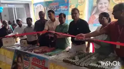 सासाराम: सासाराम के सदर अस्पताल में रोहतास सिविल सर्जन ने परिवार नियोजन मेले का फिता काटकर किया उद्घाटन