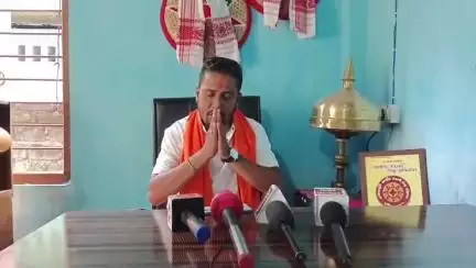 ঢেকিয়াজুলি ভাগ: আইপিএল জুৱাৰীৰ বিৰুদ্ধে ঢেকীয়াজুলিত ক্ষোভিত হৈ পৰিছে সনাতনী বীৰ হিন্দু সেনাৰ অসম প্ৰান্তৰ সহ প্ৰমুখ মণিকণ দাস