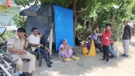 महाराजगंज: विशुनपुर गबड़ुआ में नहर में कूदकर महिला ने किया आत्महत्या का प्रयास, ग्रामीणों ने बचाई उसकी जान