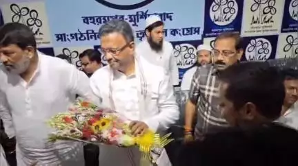 বহরমপুর: বাংলা ভাষায় কথা বলার জন্য পরিযায়ী শ্রমিকদের হেনস্থা হতে হচ্ছে, বহরমপুরে মন্তব্য মন্ত্রী ফিরহাদ হাকিমের