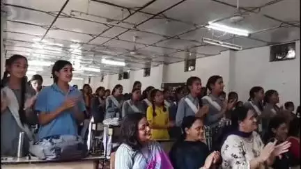 धर्मशाला: राजकीय वरिष्ठ माध्यमिक पाठशाला धर्मशाला में अपराजिता 100 मिलियन स्माइल्स कार्यक्रम का आयोजन किया गया