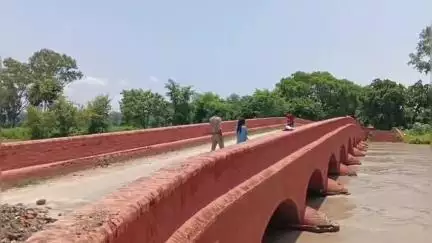 पूरनपुर: हरदोई ब्रांच नहर में किशोरी ने लगाई छलांग, पिता पर शराब पीकर मारपीट करने का लगाया आरोप