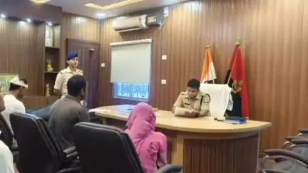 डुमरा: सीतामढ़ी एसपी ने जनता दरबार में लोगों को उनकी समस्याओं के त्वरित समाधान के निर्देश दिए