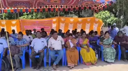 தஞ்சாவூர்: ஊர்ப்புற நூலகர்கள் கவன ஈர்ப்பு உண்ணாவிரதம் பனகல் கட்டிடம் முன்பு  நடைபெற்றது